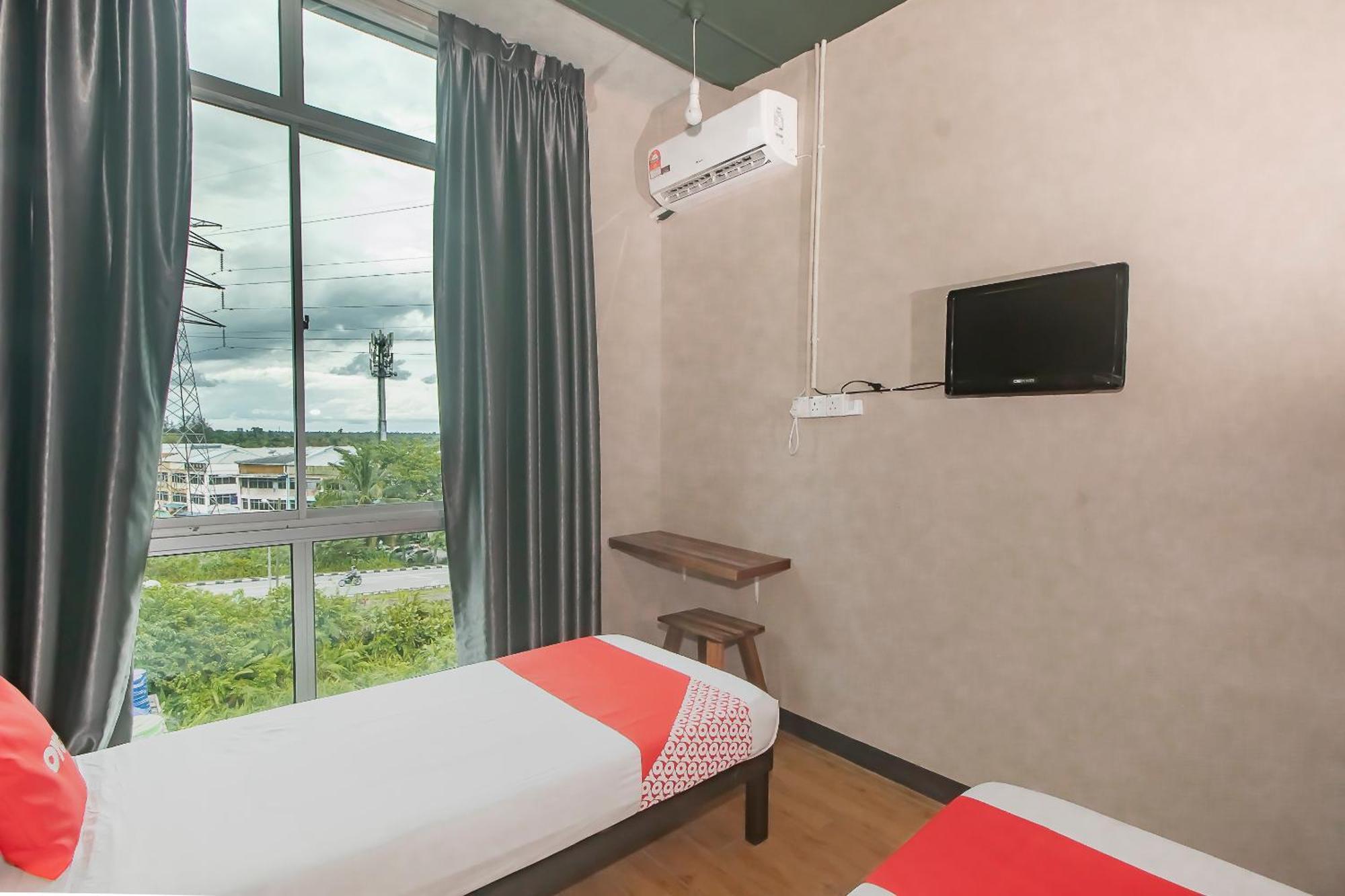 Oyo 90094 Hi Inn 3 Sibu Esterno foto